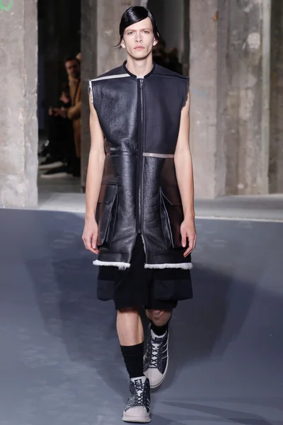 Look 37